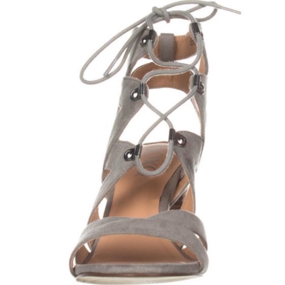 XOXO Barnie Open Toe Block Heel Cutout Lace Up Heeled Strap Sandals Gray Wood - Picture 2 of 4